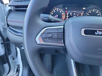 2024 Jeep Compass — photo 17 view