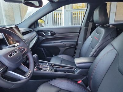 2024 Jeep Compass — photo 14 view