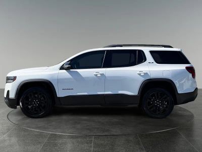 2022 GMC Acadia — detail view