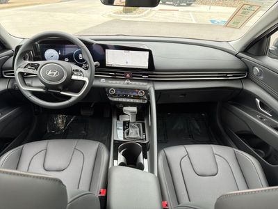 2026 Hyundai Elantra — photo 16 view