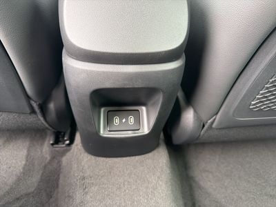 2026 Hyundai Elantra — photo 15 view