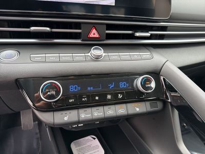 2026 Hyundai Elantra — photo 27 view