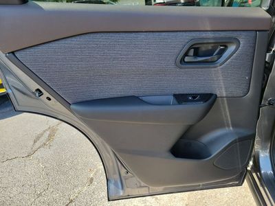 2023 Nissan Rogue - Photo 21