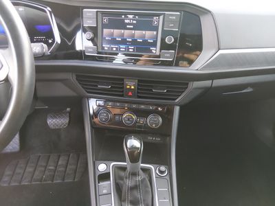 2024 Volkswagen Jetta — photo 19 view