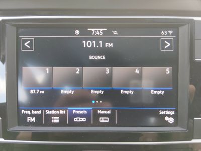 2024 Volkswagen Jetta — photo 17 view