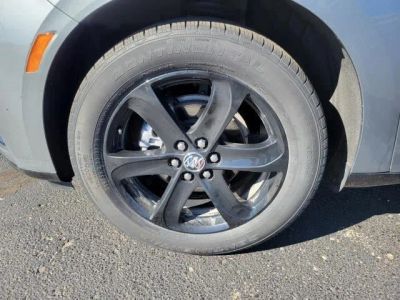 2023 Buick Enclave — detail view