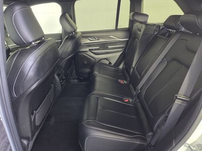 2025 Jeep Grand Cherokee — photo 25 view