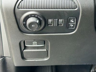 2023 Jeep Wagoneer - Photo 34