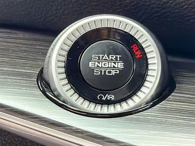 2023 Jeep Wagoneer - Photo 35