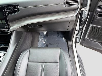 2023 Jeep Wagoneer - Photo 17