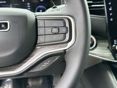 2023 Jeep Wagoneer - Photo 37