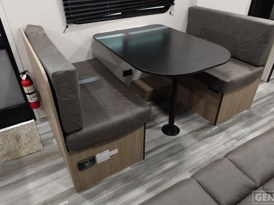2026 Jayco Jay Flight SLX — photo 11 view