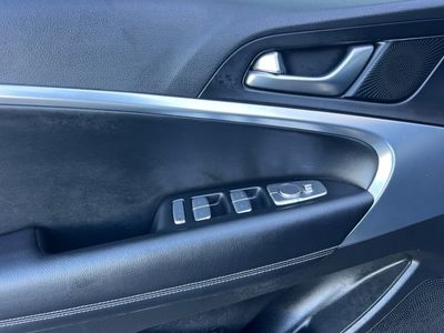 2022 Genesis G70 - Photo 12