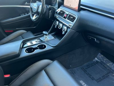 2022 Genesis G70 - Photo 16