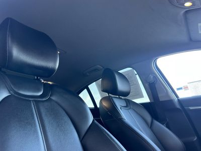 2022 Genesis G70 - Photo 17