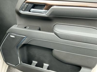 2026 Chevrolet Silverado 1500 — photo 21 view