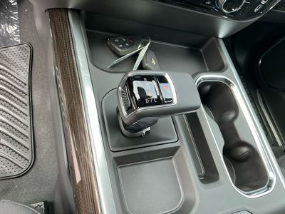 2026 Chevrolet Silverado 1500 — photo 13 view