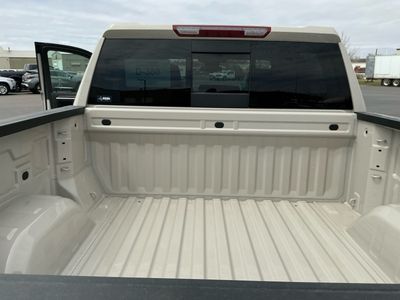 2026 Chevrolet Silverado 1500 — photo 18 view