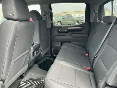 2026 Chevrolet Silverado 1500 — photo 17 view