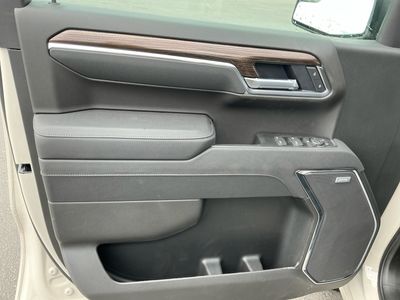 2026 Chevrolet Silverado 1500 — photo 16 view