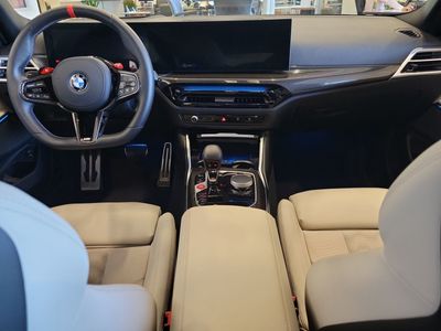 2025 BMW M3 — photo 16 view