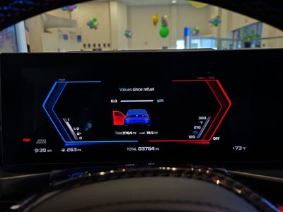 2025 BMW M3 — photo 31 view