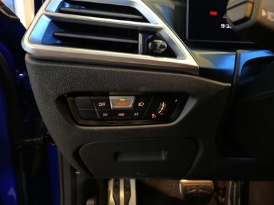 2025 BMW M3 — photo 27 view
