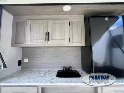 2024 Dutchmen RV Coleman Lantern - Photo 6