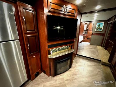 2017 Fleetwood Pace Arrow LXE — photo 14 view