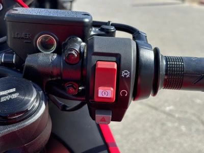 2026 Honda CBR650R E-Clutch - Photo 10