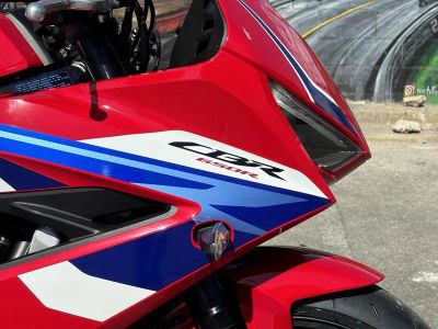 2026 Honda CBR650R E-Clutch - Photo 4