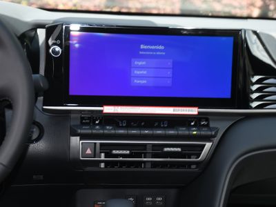 2026 Toyota Camry - Photo 9