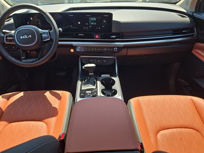 2026 Kia Carnival — photo 13 view