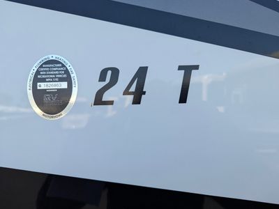 2021 Jayco Melbourne Prestige — photo 12 view