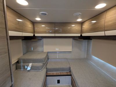 2021 Jayco Melbourne Prestige — rear three-quarter view