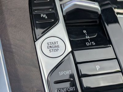 2024 BMW X5 — photo 31 view