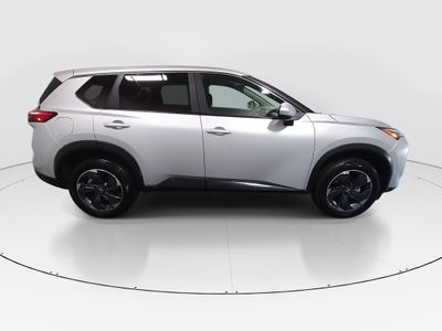 2024 Nissan Rogue — photo 8 view