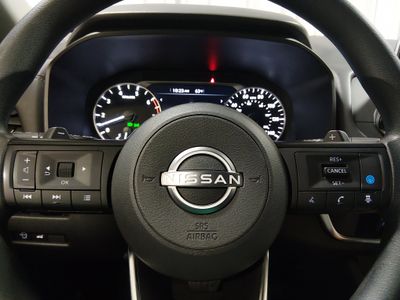 2024 Nissan Rogue — photo 12 view