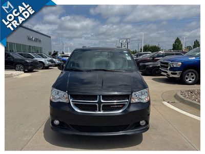 2017 Dodge Grand Caravan — side profile view