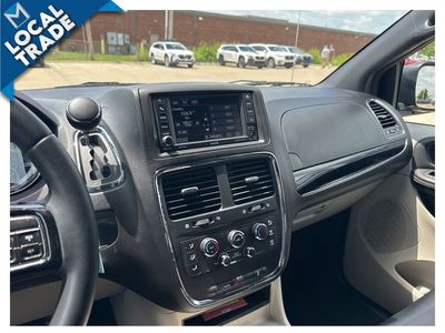 2017 Dodge Grand Caravan — photo 20 view