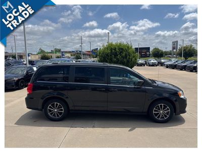 2017 Dodge Grand Caravan — interior view