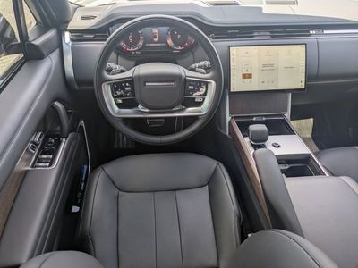2025 Land Rover Range Rover — photo 20 view