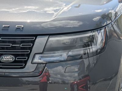 2025 Land Rover Range Rover — photo 9 view