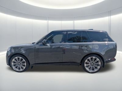 2025 Land Rover Range Rover — photo 8 view