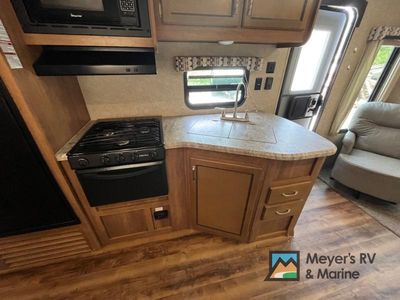 2018 Coachmen RV Catalina - Photo 9
