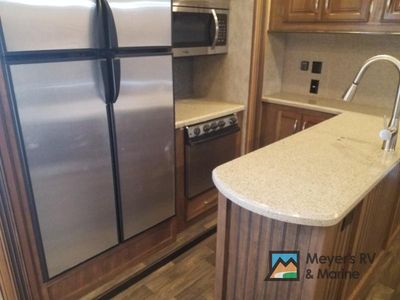 2015 Keystone RV Montana High Country - Photo 8