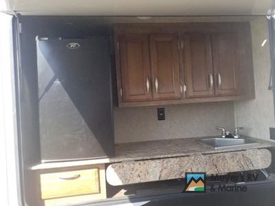 2015 Keystone RV Montana High Country - Photo 4