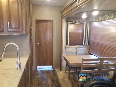 2015 Keystone RV Montana High Country - Photo 10