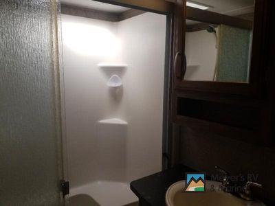 2015 Keystone RV Montana High Country - Photo 17