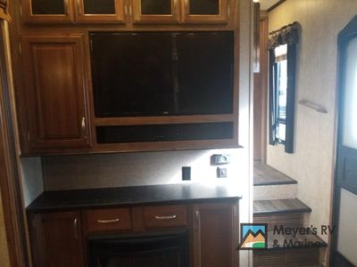 2015 Keystone RV Montana High Country - Photo 20